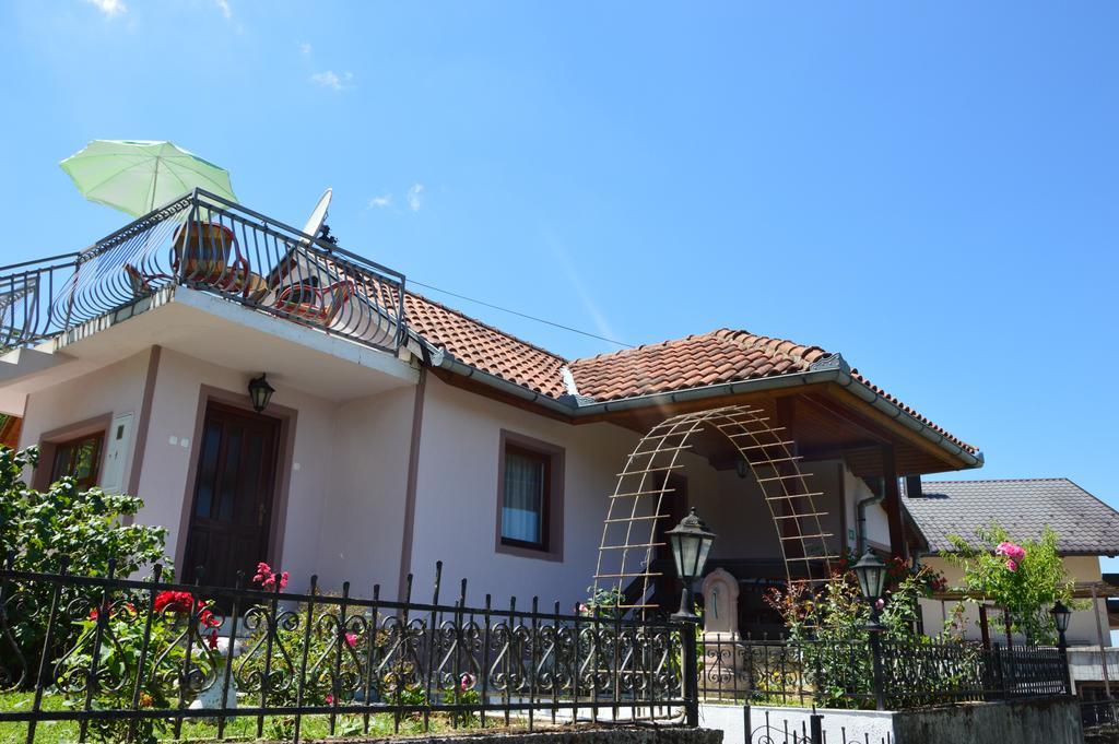 Villa Resting House Oaza à Bihać Extérieur photo