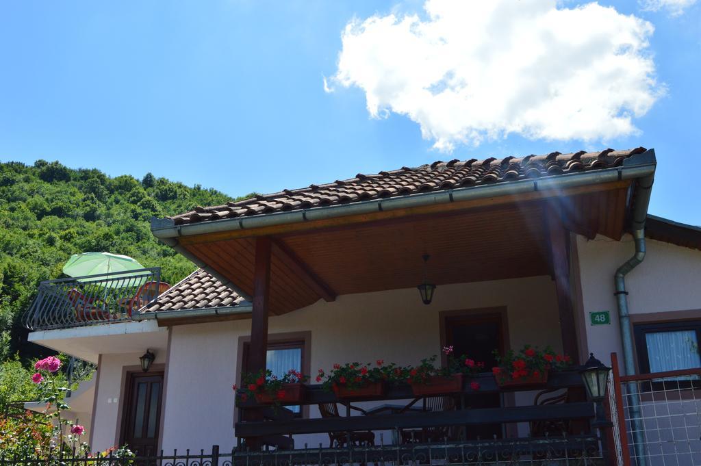 Villa Resting House Oaza à Bihać Extérieur photo